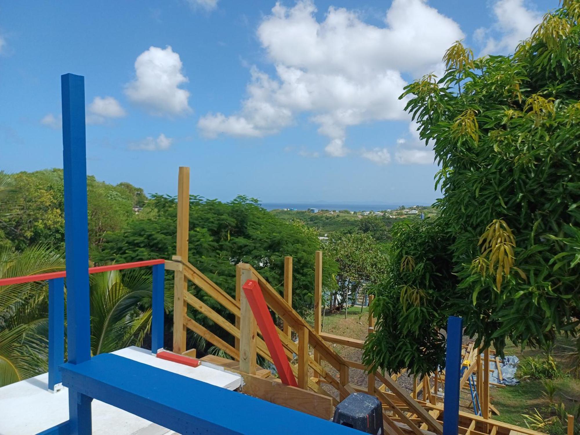 Rooster Run Glamping Camping Has Rooftop And Off The Ground Glamping Experience For 1 To 16 In A Single Tent And Views Of The Rain Forrest And To Culebra Across The Atlantic Ocean W Tents, Linens, Deluxe Air Beds, Warm Shower And More At A Great Pric Vieques Exterior foto